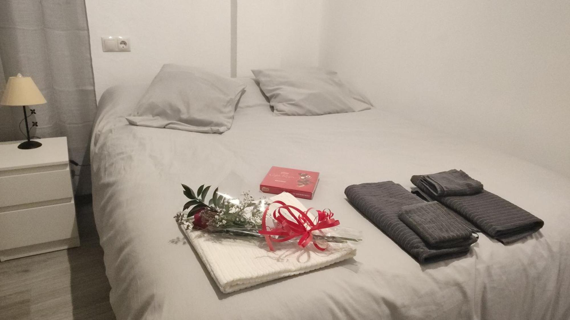 Apartamentos De Don Juan Almaden de la Plata Bagian luar foto